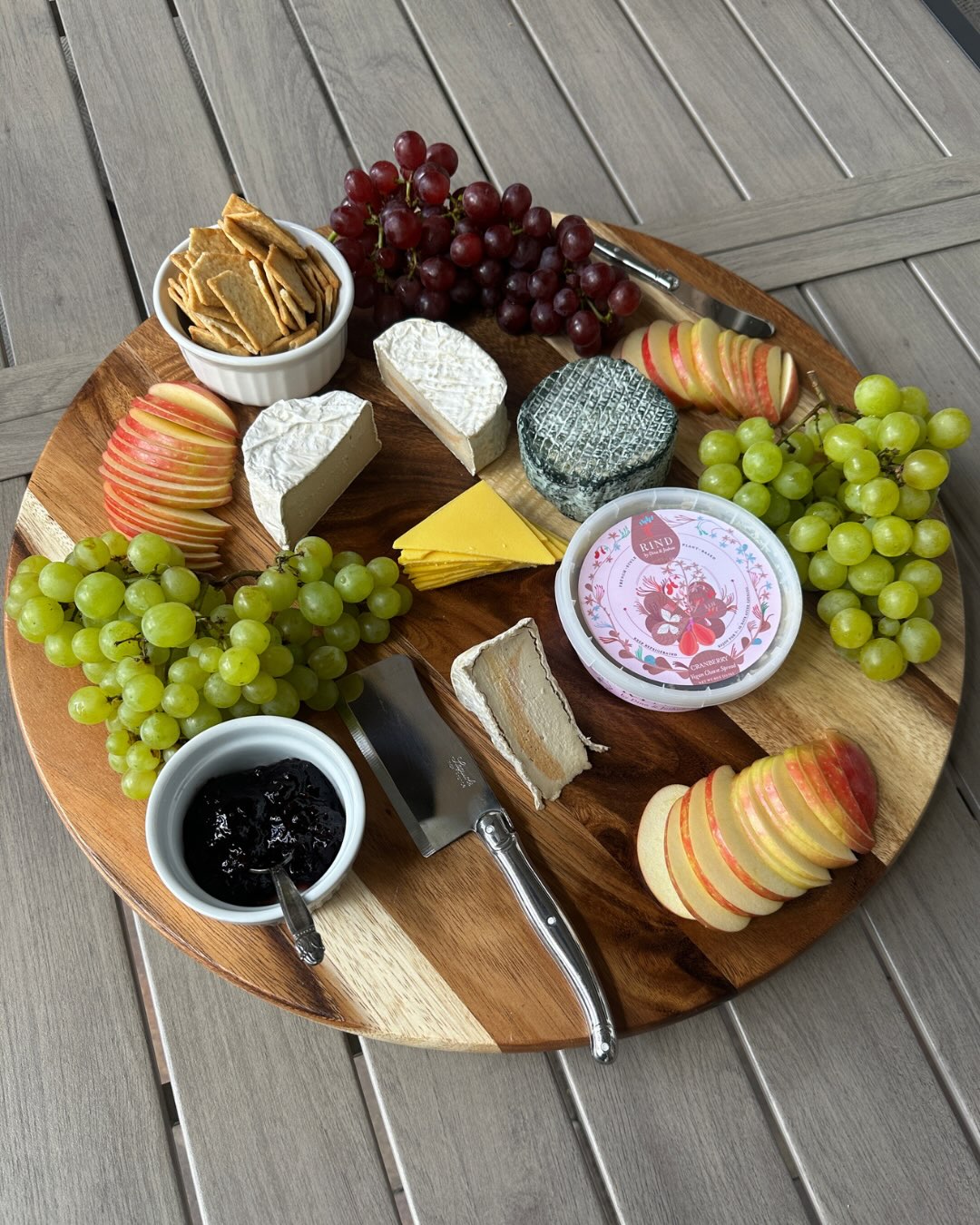 rind.cheese Facebook ad: Calling all buyers, retailers & foodservice partners!