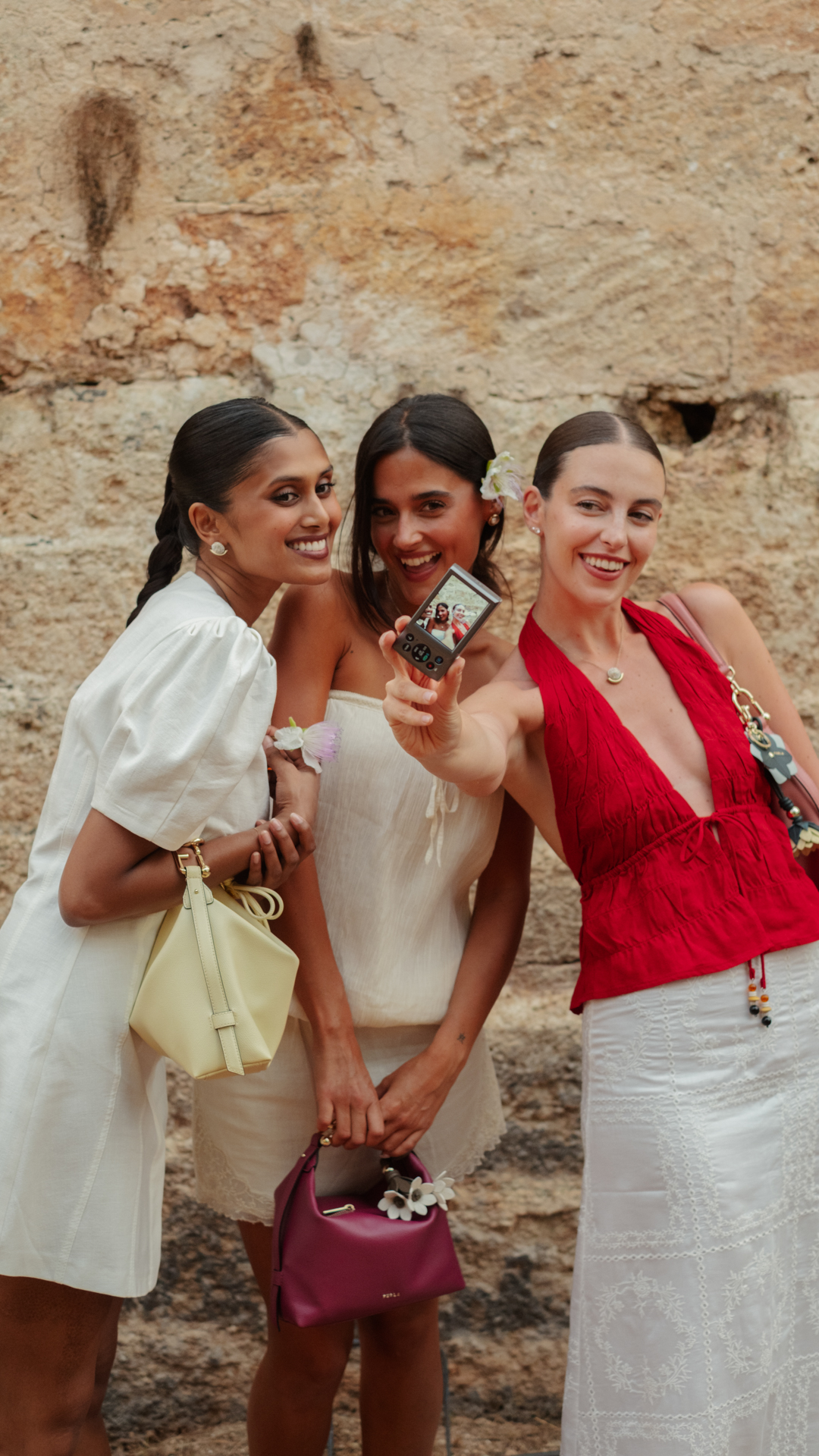 Furla Facebook ad