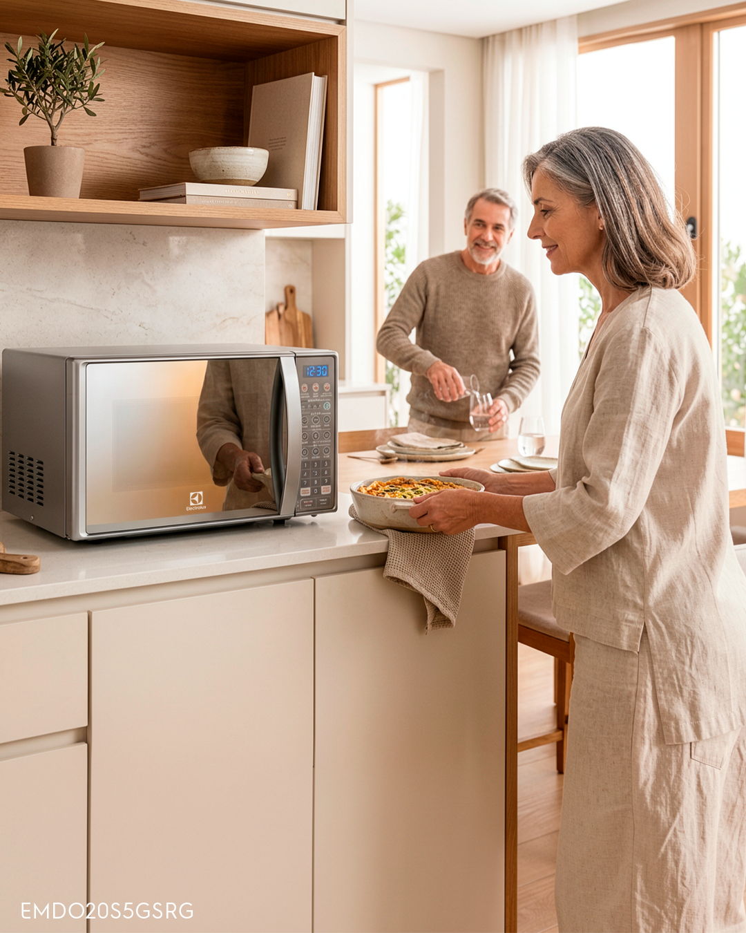 Electrolux Facebook ad: Hay pequeños momentos que hacen la diferencia.