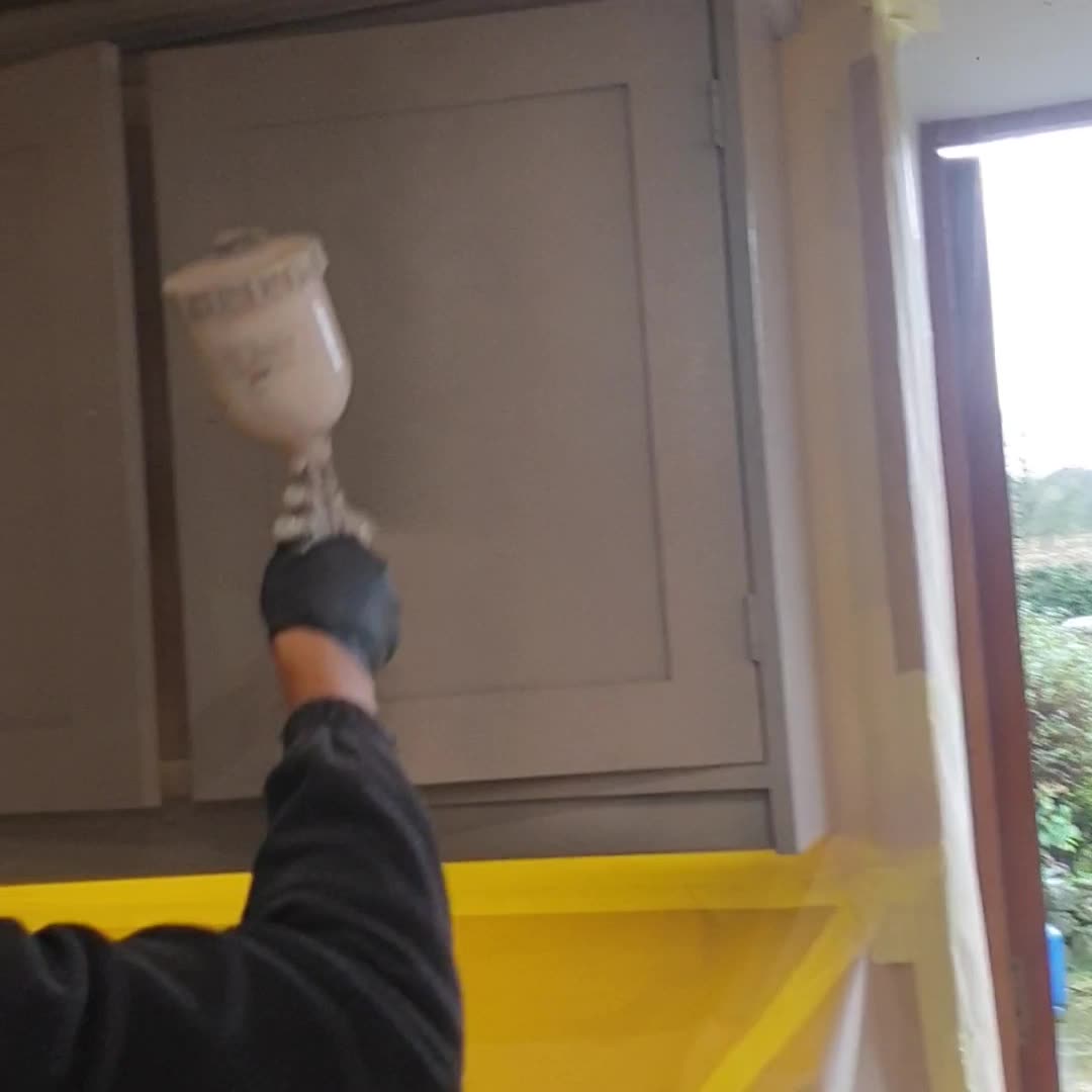 UPVC Spray Painters Facebook ad: Reveal your kitchen's full potential