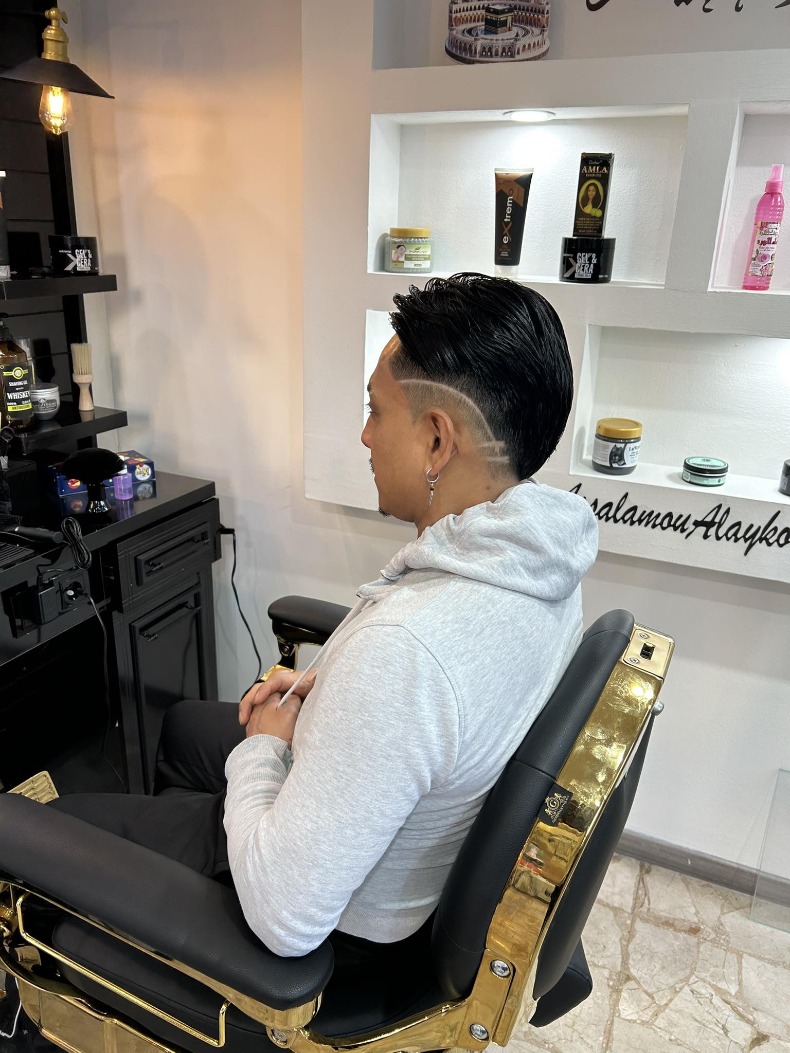 barber shop di luca Facebook ad: shampoo
