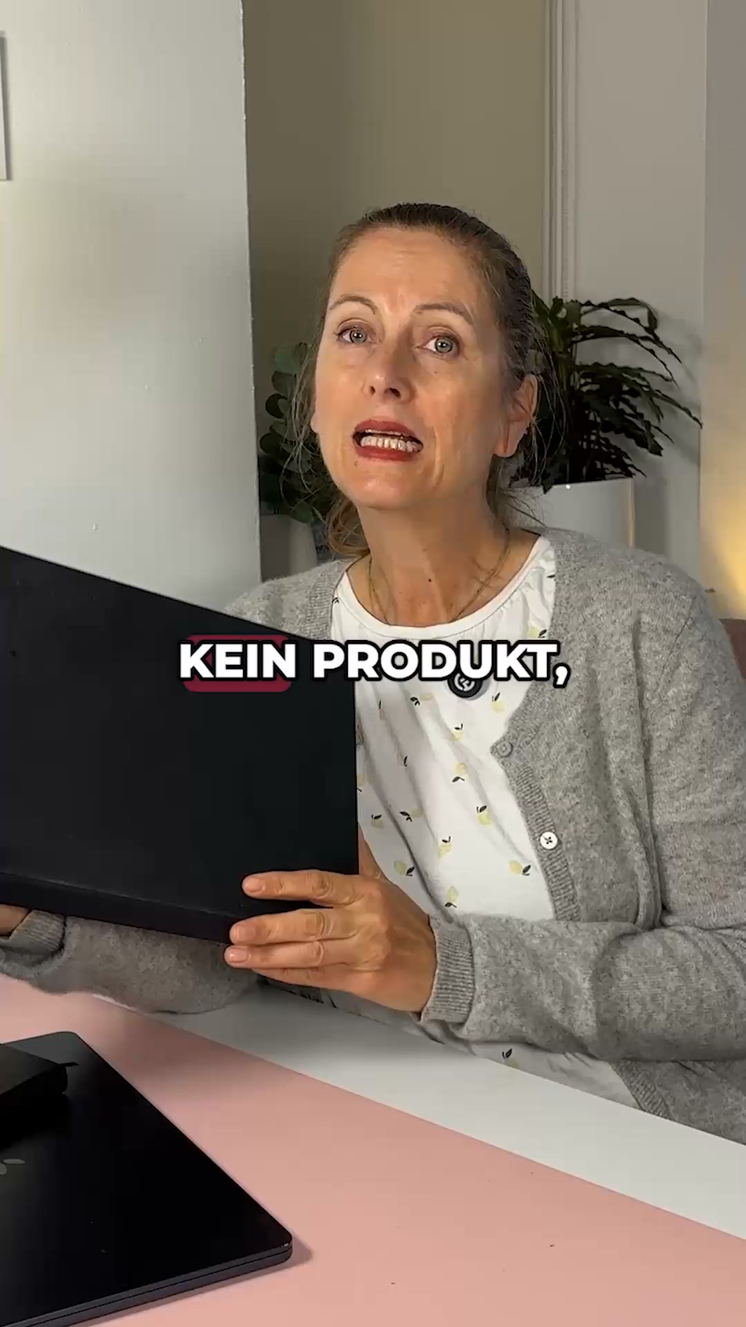 Linda Dornau - Assistiere dich frei Facebook ad: Der VA-Verdienstcheck
