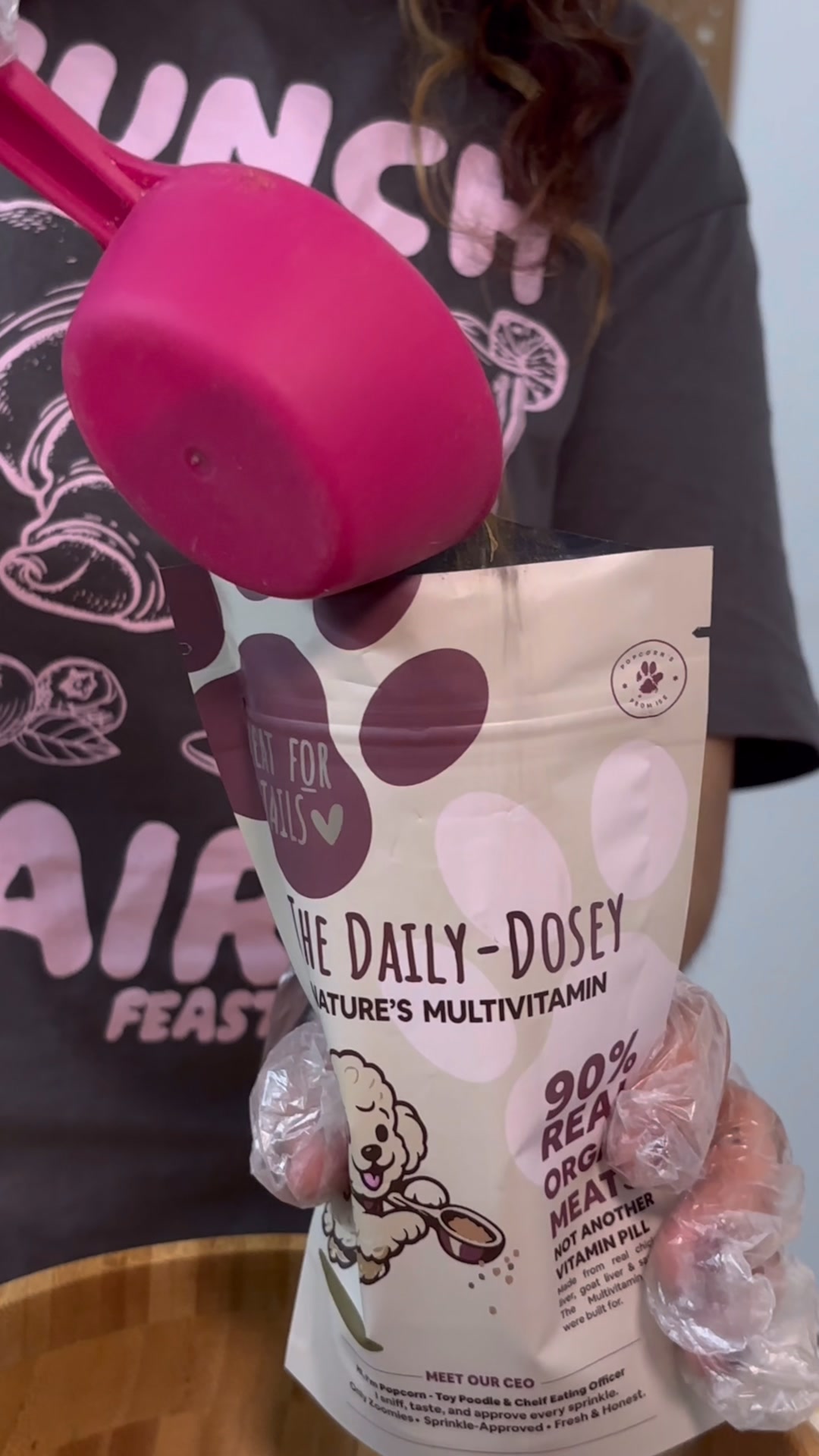 Treat for Tails Facebook ad: The Multivitamin Sprinkle That Replaced 5 Supplements