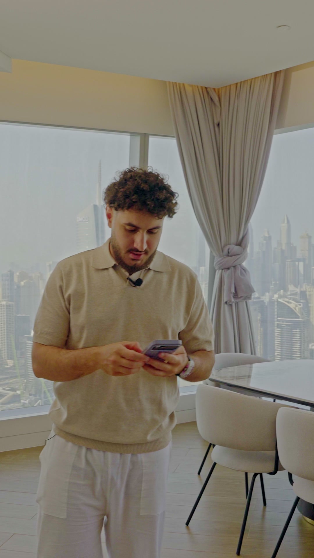 Elite Wins Facebook ad: Join the Elite Wins Live Floor