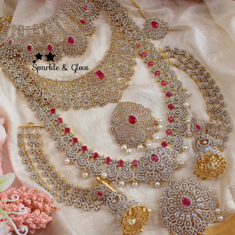 Meera fashion Facebook ad