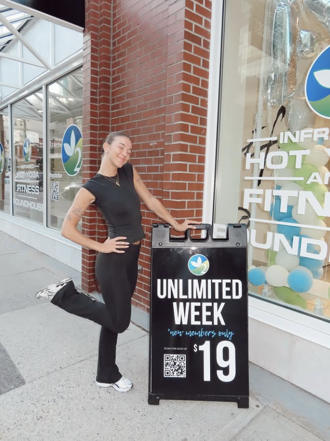 Oxygen Yoga & Fitness Roundhouse Facebook ad from Sep 4, 2025