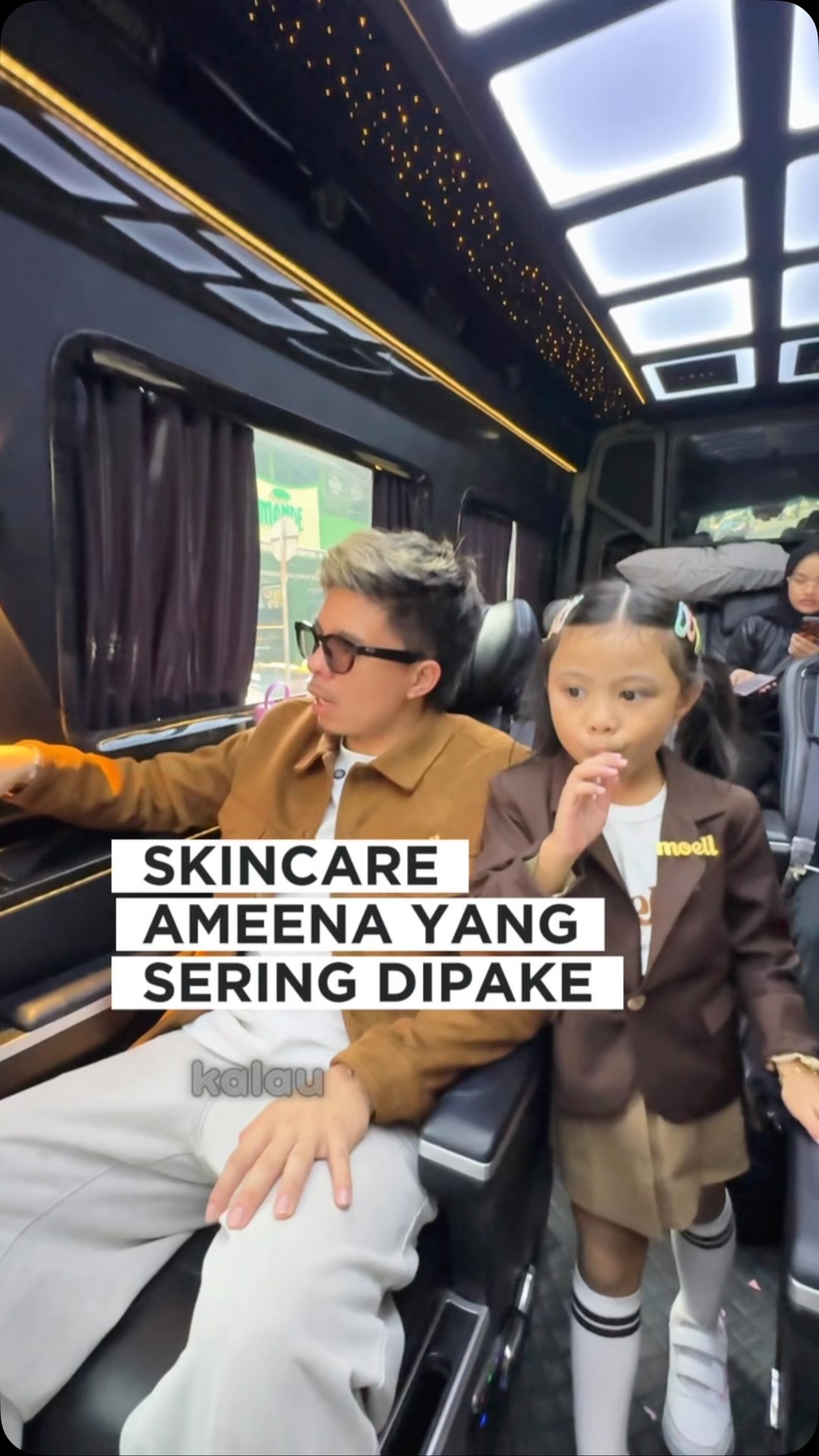 Moell Baby Skincare Facebook ad: Sekarang Ameena pakainya Sun Lotion looh.