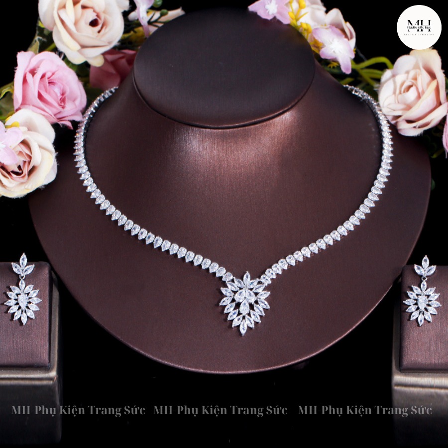 MH - Phụ Kiện Trang Sức Facebook ad: TRANG SỨC BẠC 925, TINH TẾ & HIỆN…