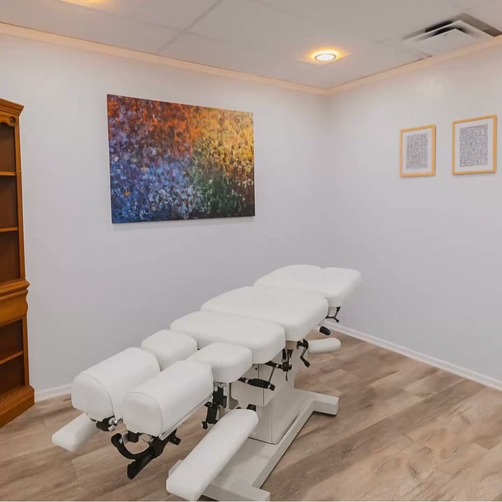 Little Longhorns & Co. Family Chiropractic Facebook ad: Live Better