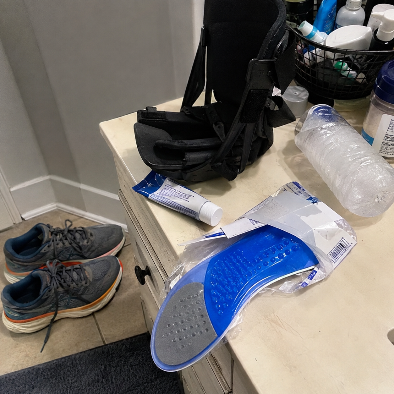 Charlotte Hartley Facebook ad: Every woman with plantar fasciitis needs to read this.