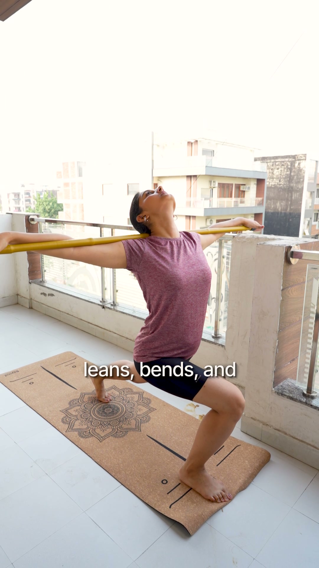Bamboostan Facebook ad: Effortless Posture Correction.
