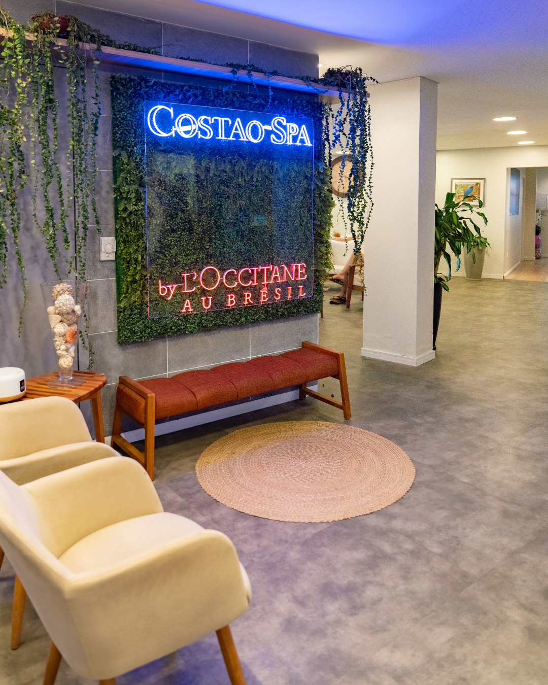 Costao SPA By L’Occitane Au Brésil Facebook ad: Mais de 25 anos dedicados ao bem-estar.
