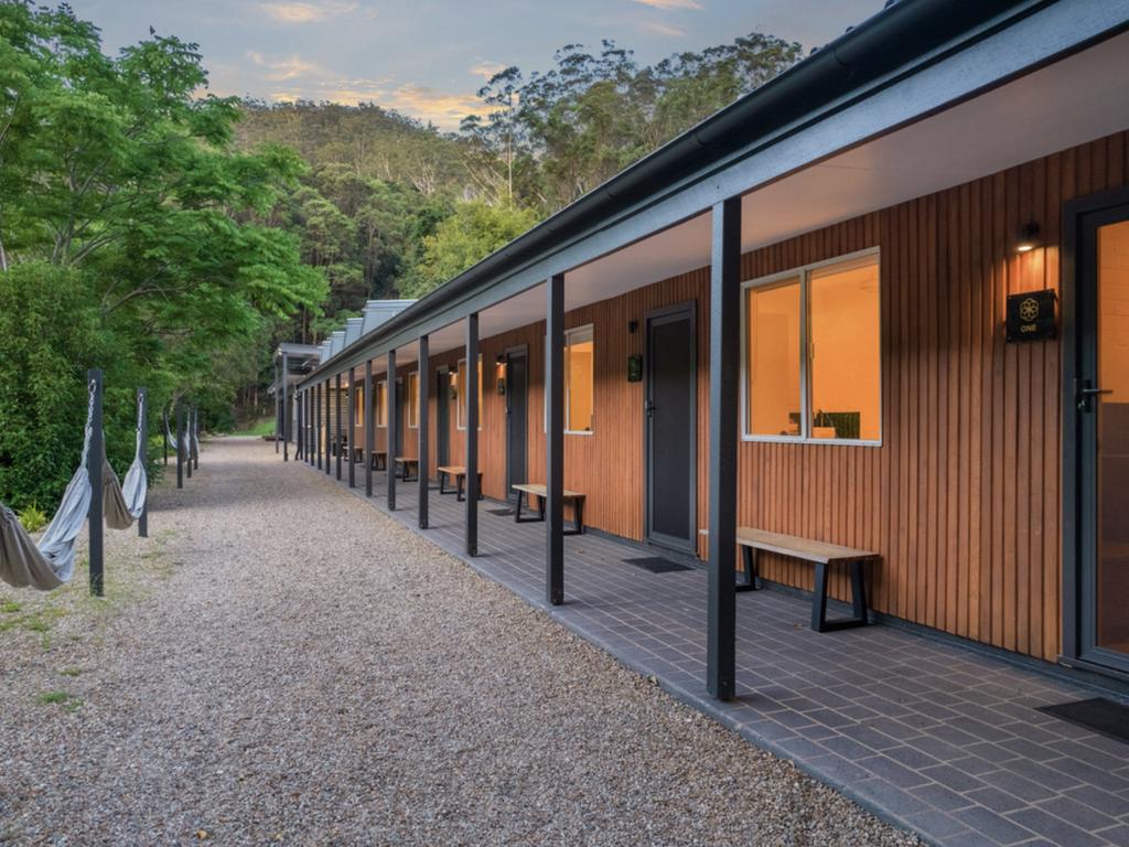 realcommercial.com.au Facebook ad: Former TV chef Pete Evans lists wellness retreat for the…