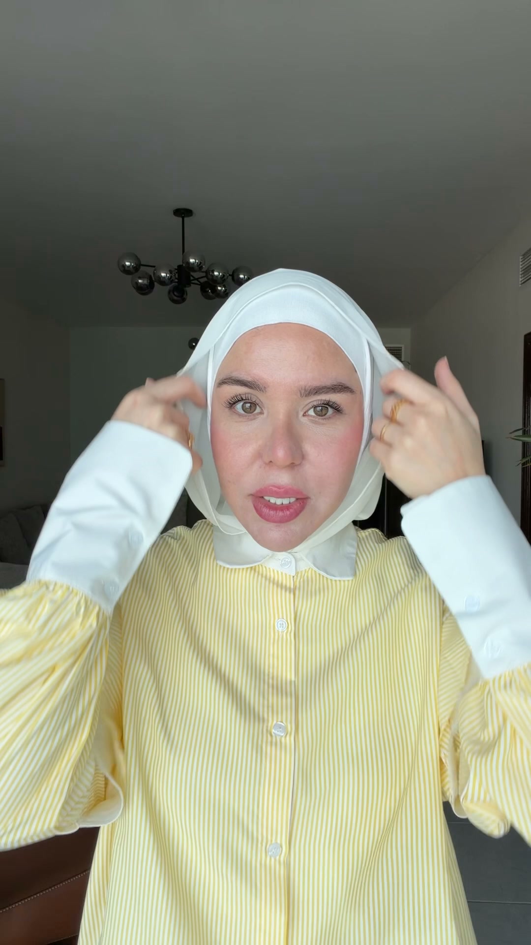 nawarahijab.uae Facebook ad: Pay later with Tabby