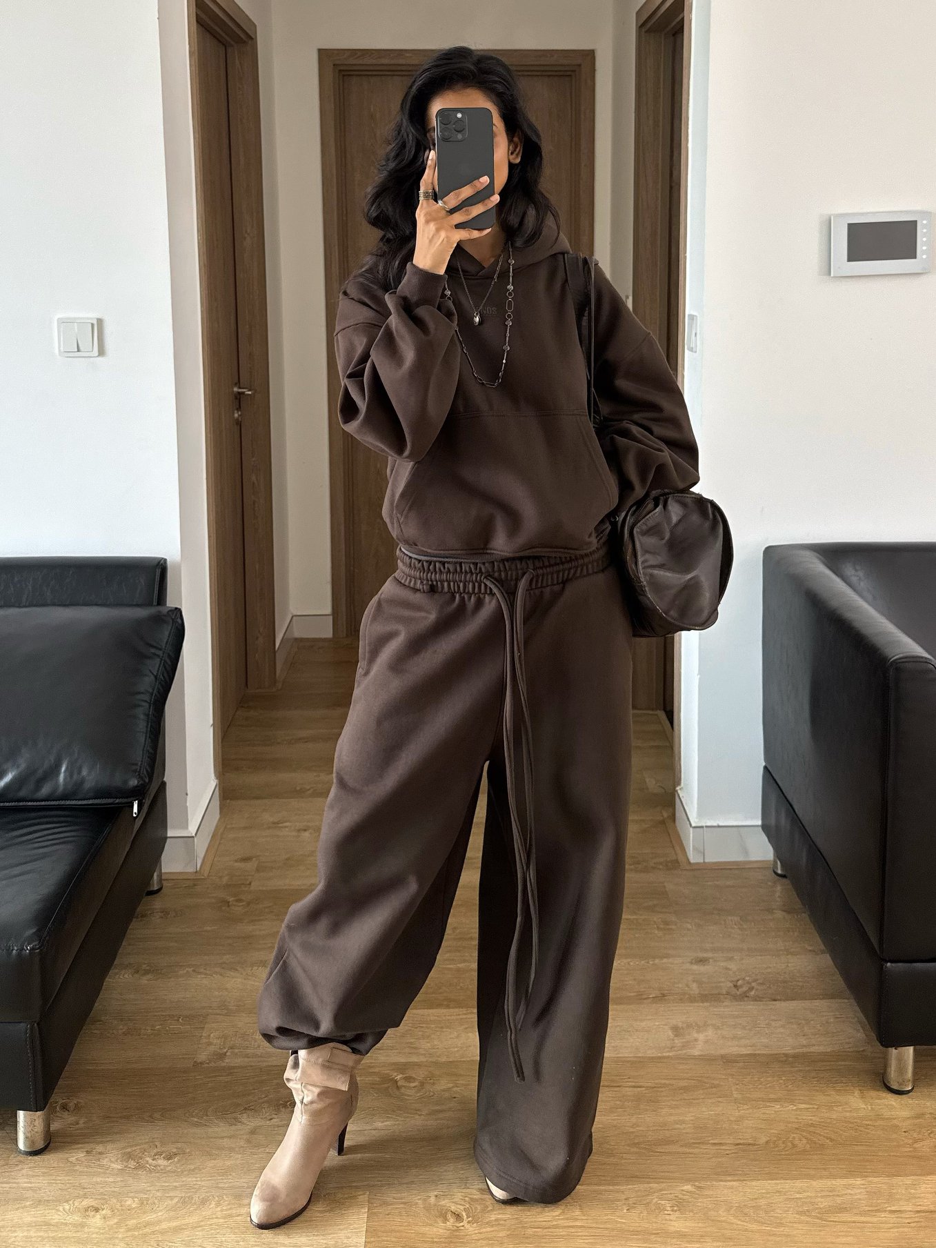 FNOS Facebook ad: FNOS - BASIC HOODIE