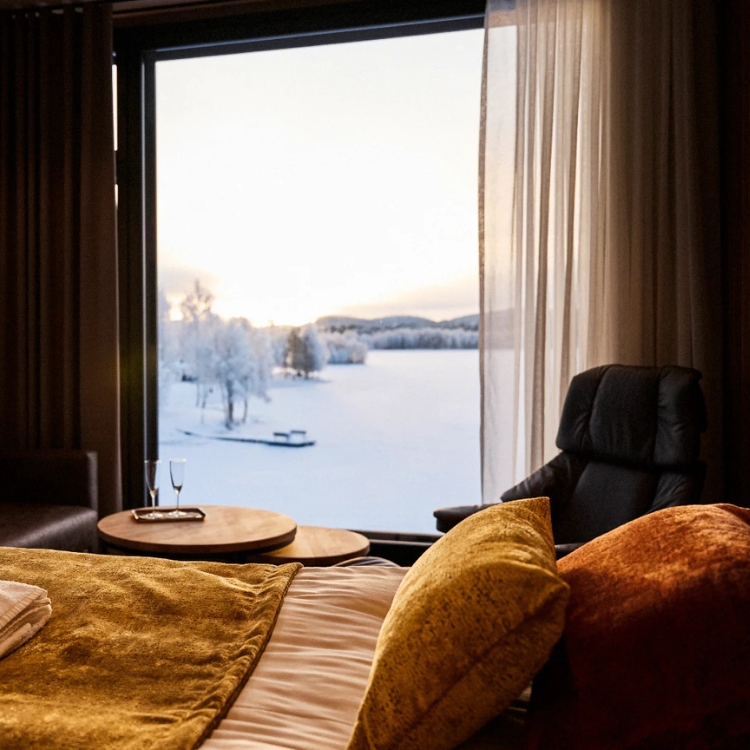Jauri Resort Facebook ad: Escape to the shores of pristine Lake Pöyliöjärvi…