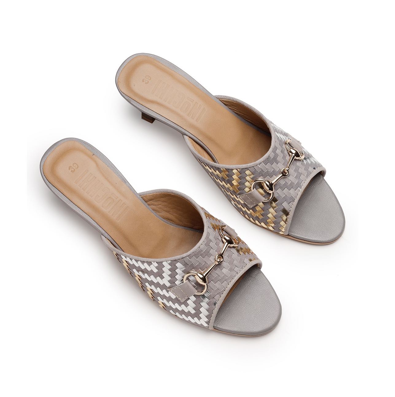 Inochhi Facebook ad: Inochhi’s sandals are equally comfortable and versatile.