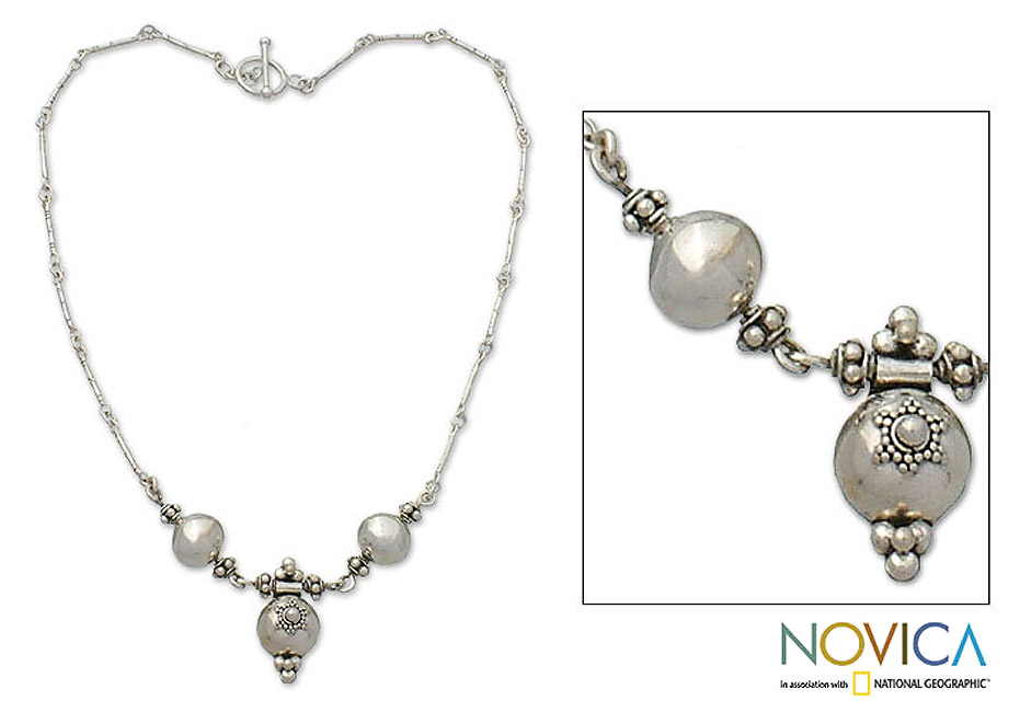 NOVICA Facebook ad