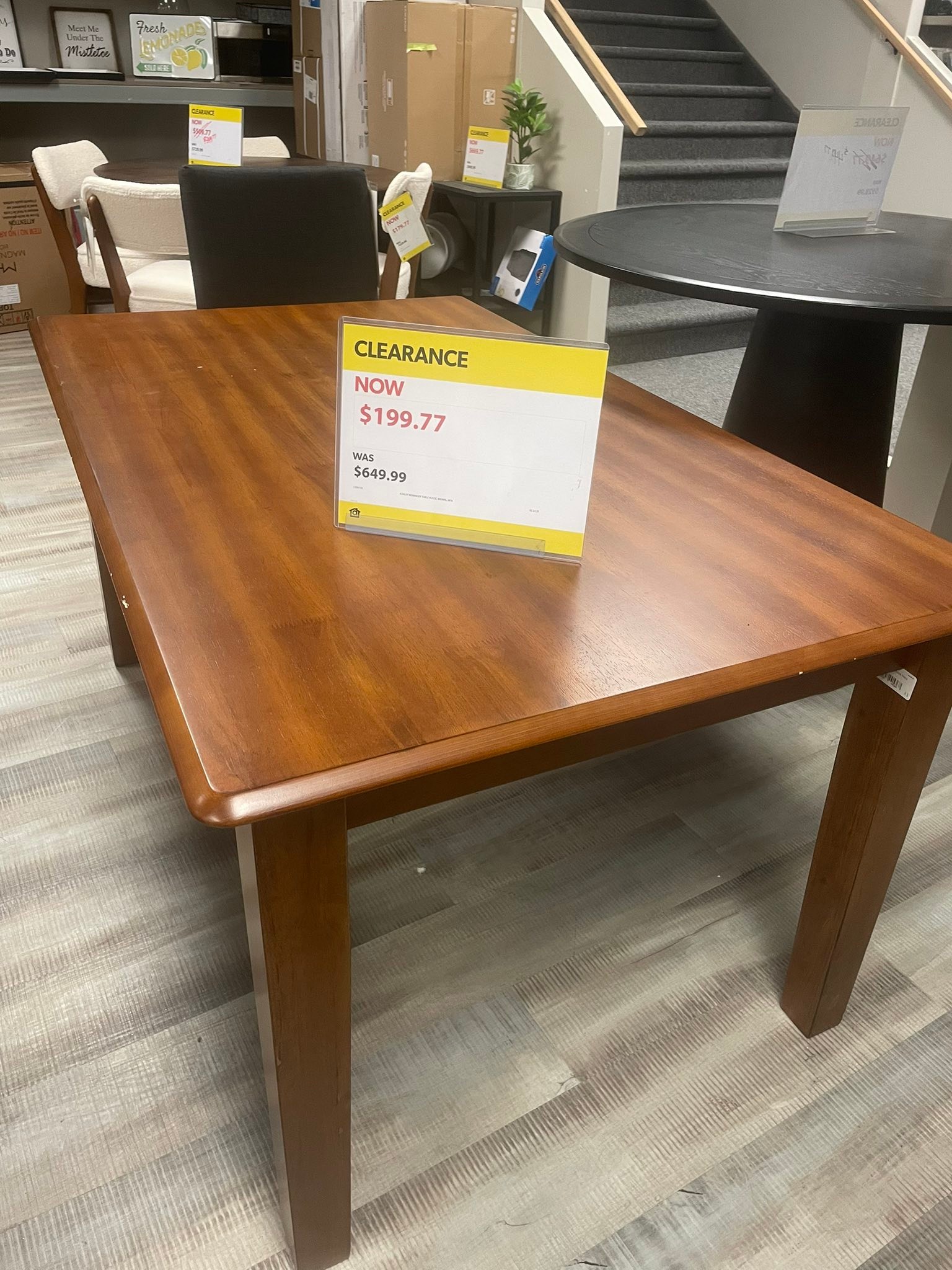 Dufresne Furniture & Appliances Facebook ad: Clearance Clearout