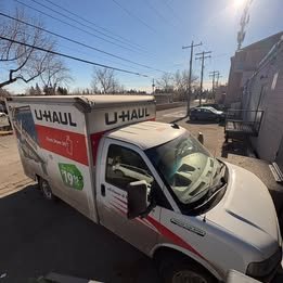 Kamal Jainyyc Facebook ad: 14th Street N.W. Calgary Convenience store