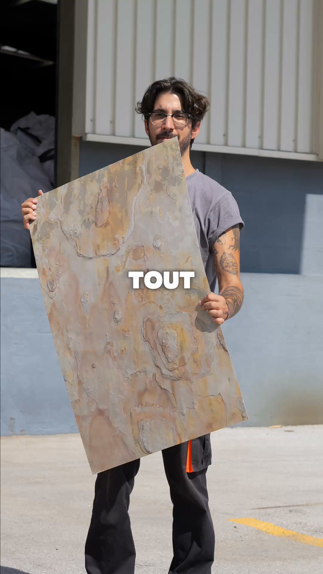 Walleu.fr Facebook ad: La pierre naturelle qui se plie
