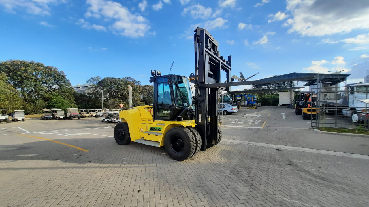 Costa Rica Lifting Services Facebook ad: Empresa especializada en Calibración Industrial, de Zona…