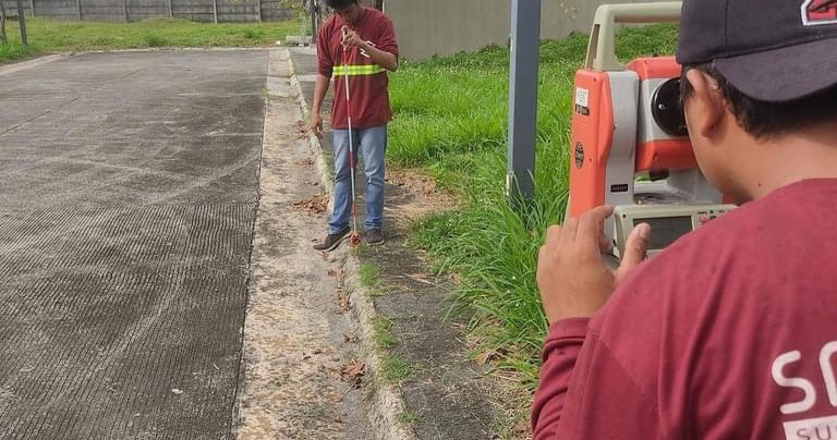 SMARTGeo Surveying and Geomatics Facebook ad: Looking for Licensed Geodetic Engineer?