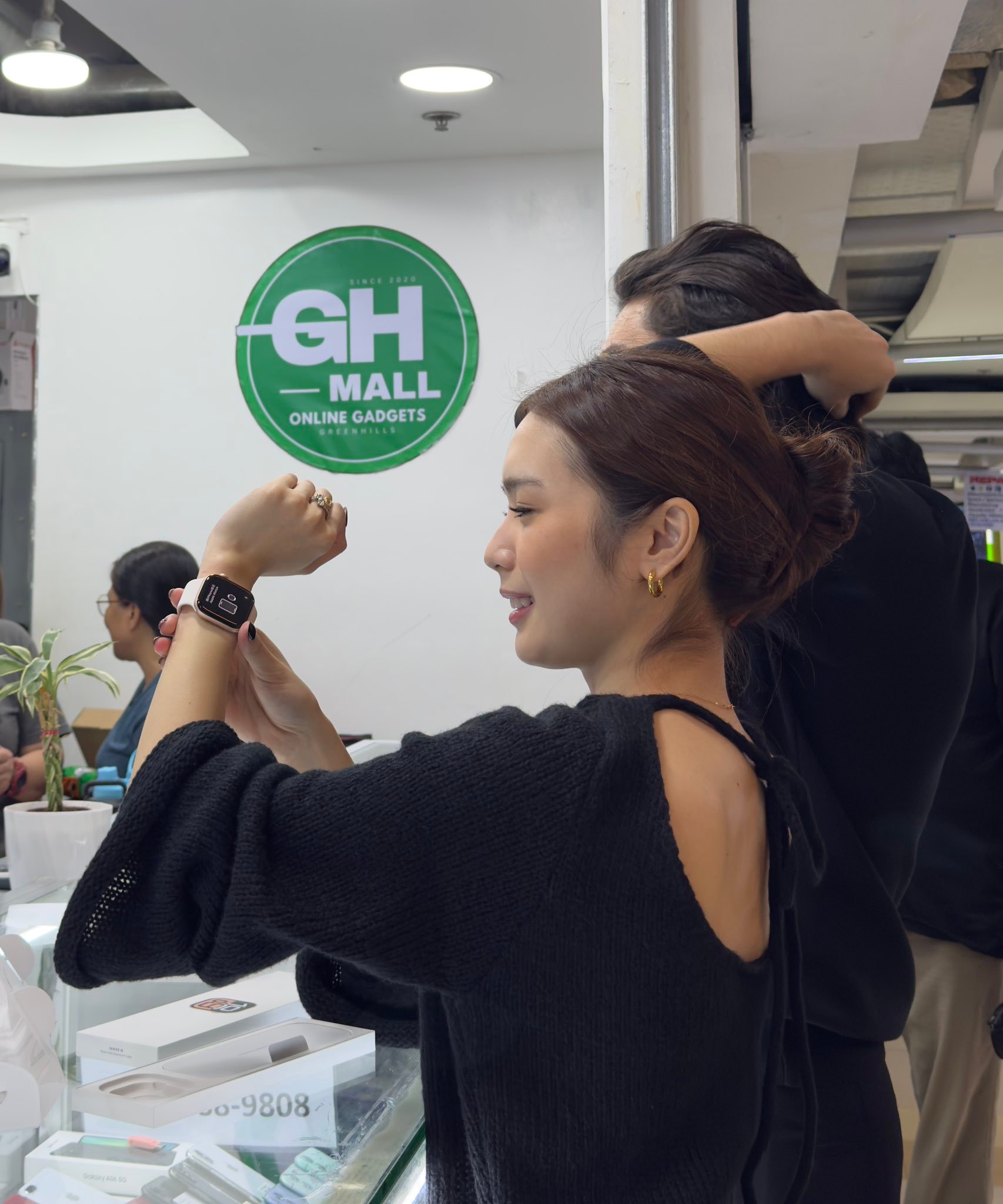 GHMall Online Gadgets Facebook ad