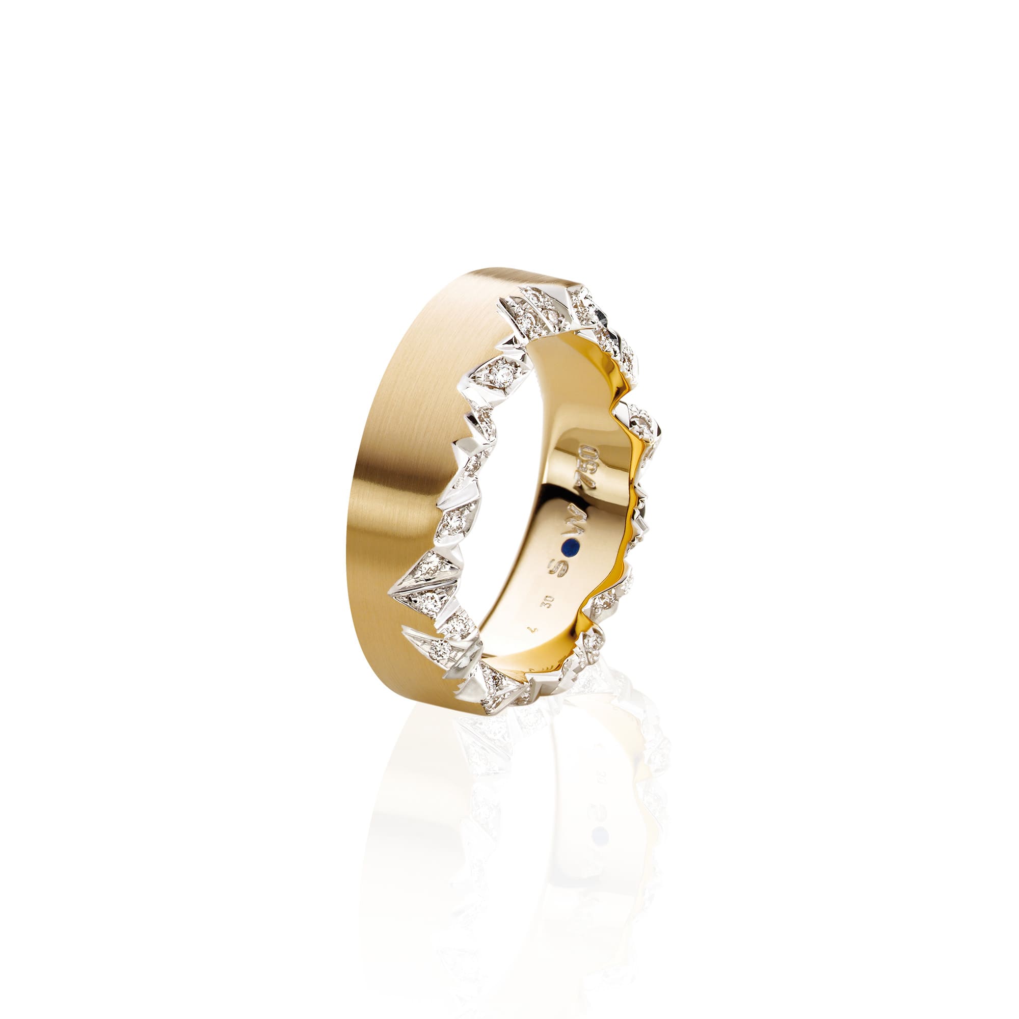 juwelierkraemersaarbruecken Facebook ad: Bei uns stehen Schmuck, Uhren und Menschen im…