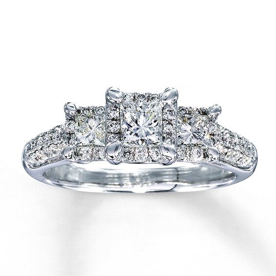 Kay Jewelers Facebook ad