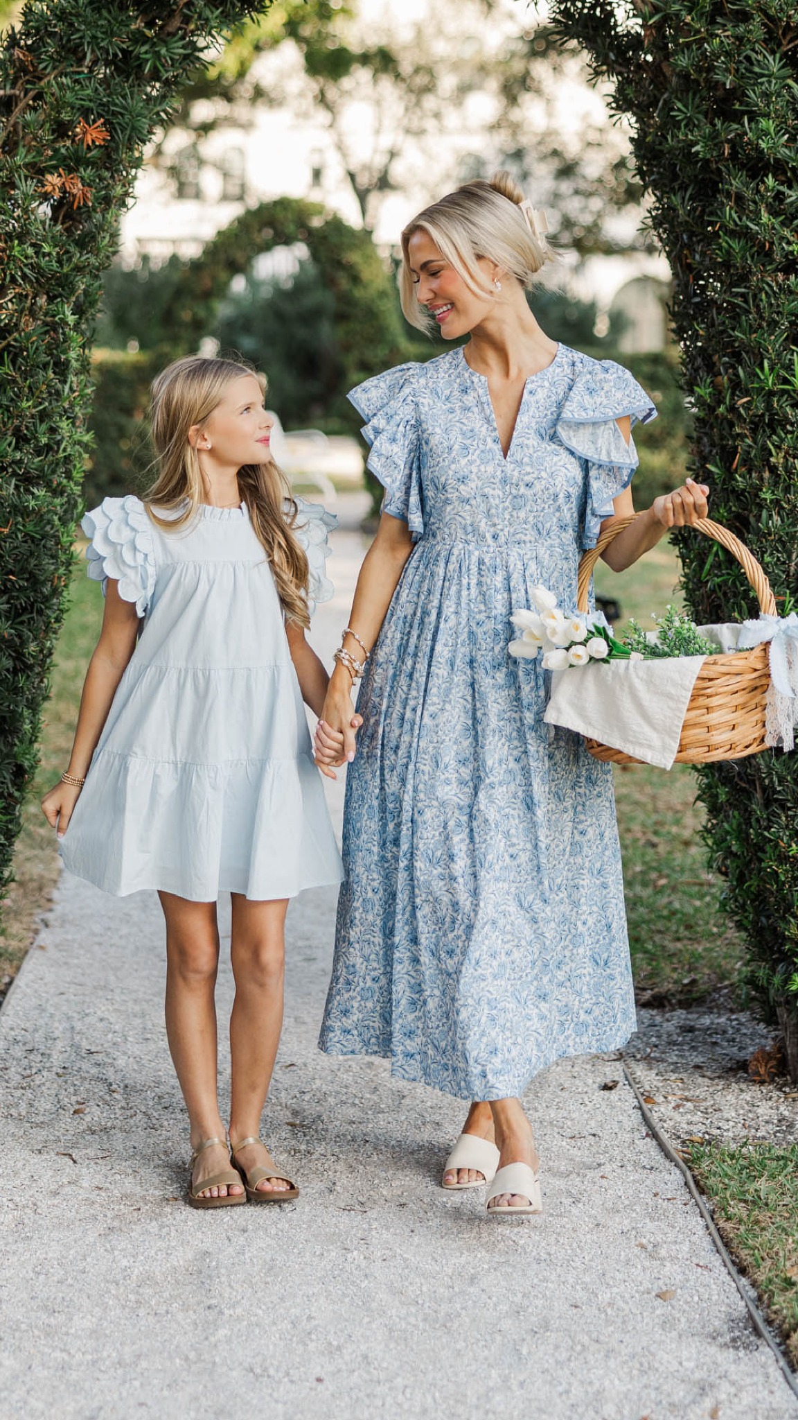 Shop the Mint Girls Facebook ad