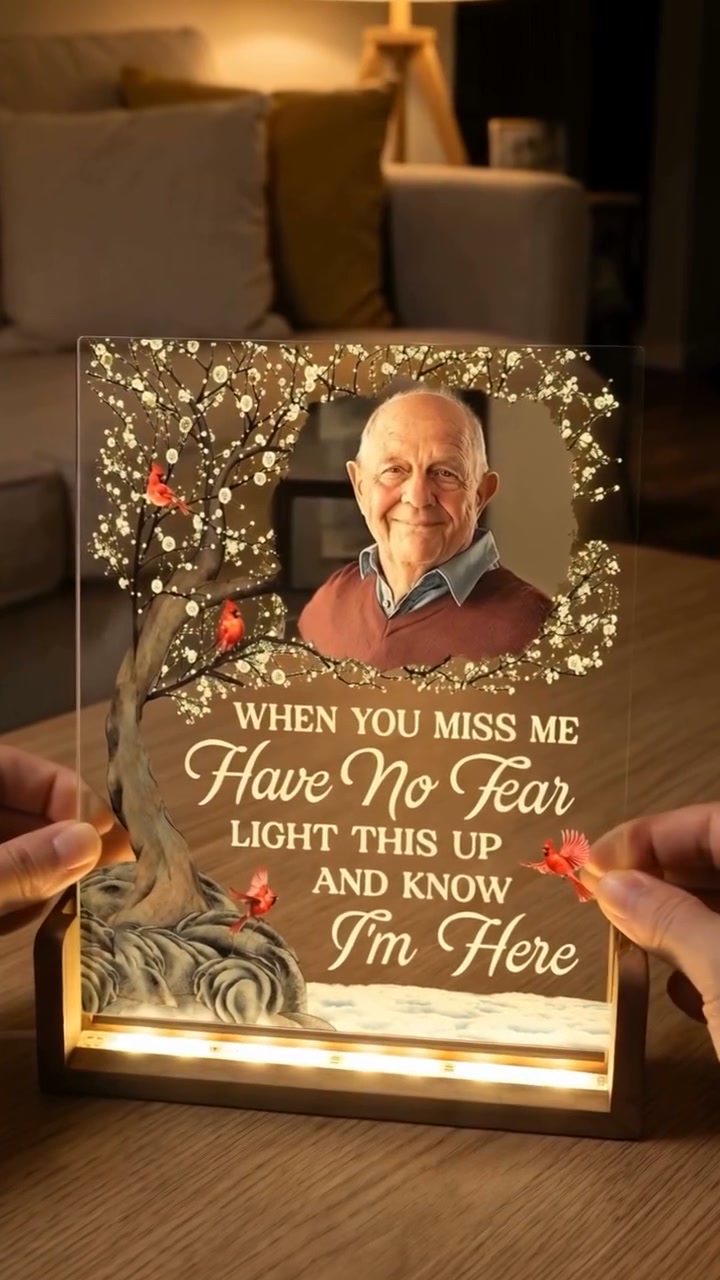 Pawesome House Custom Gifts Facebook ad: Forever in my heart