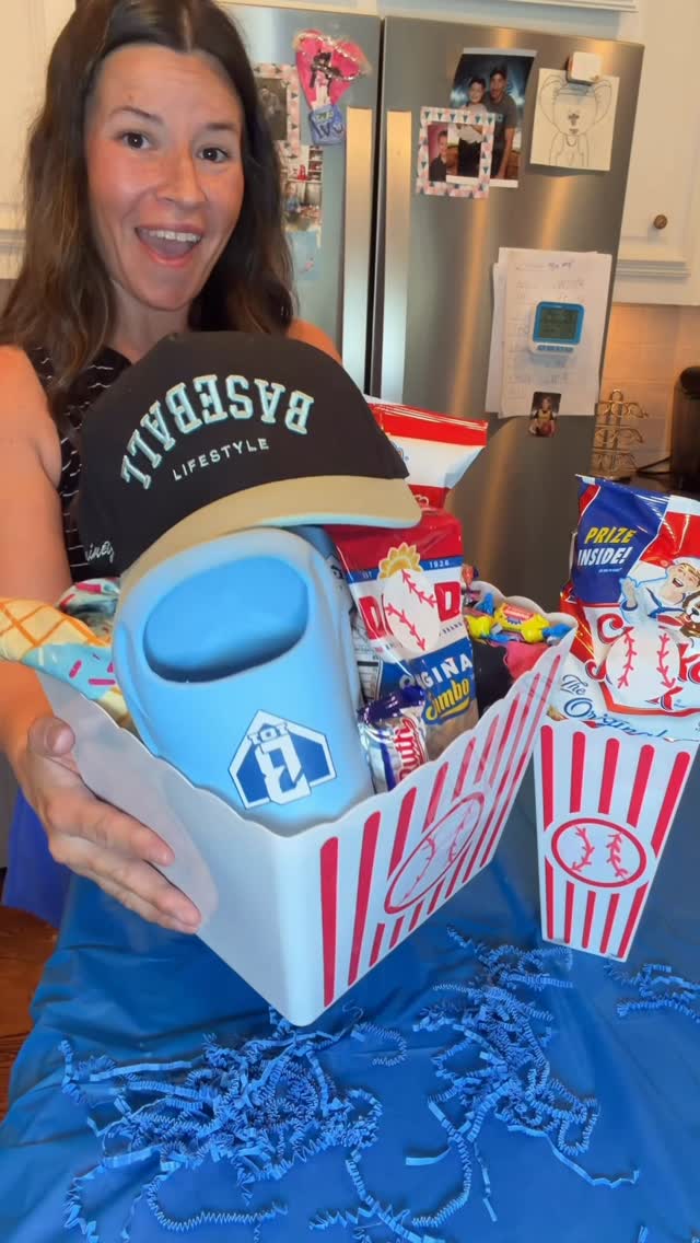 Baseball Lifestyle 101 Facebook ad: Hosting a baseball themed birthday party soon?!