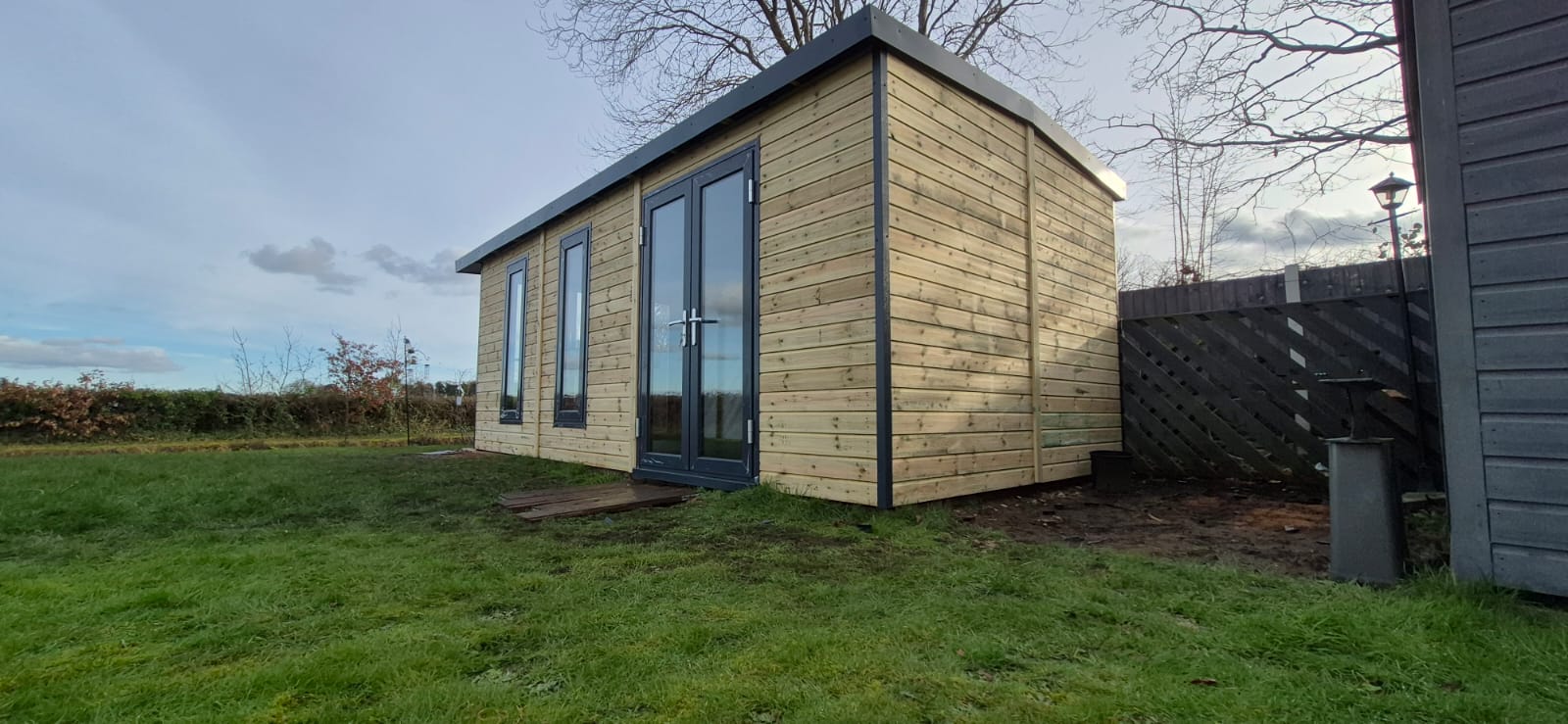 Only Sheds and Summer Houses Facebook ad