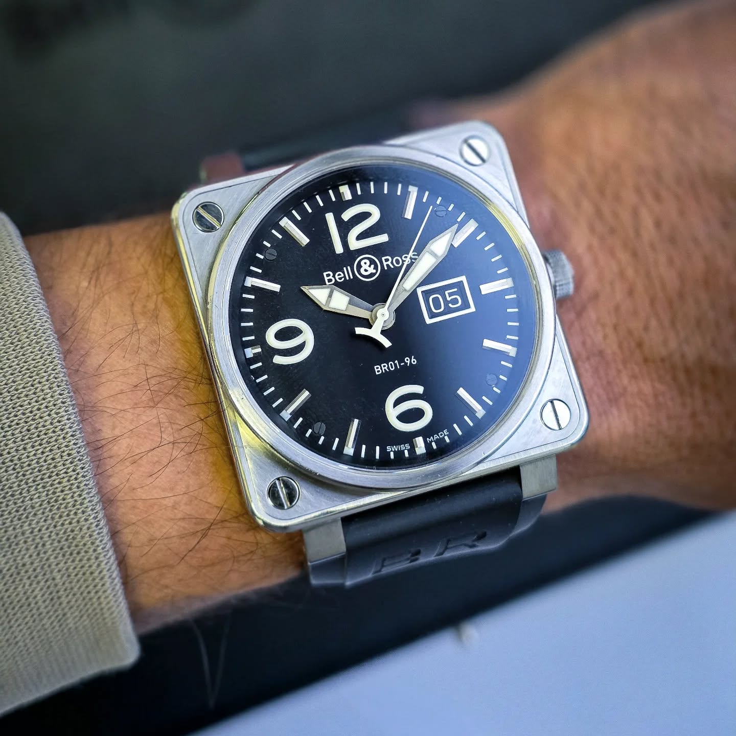 Deluxe Watch Company Facebook ad: Not your average sports watch.