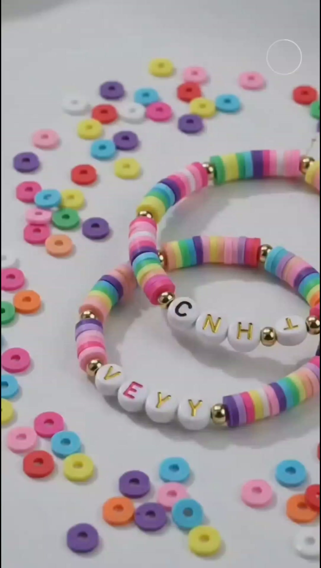 toysmarket.pk Facebook ad: Make Your Own Trendy Bracelets