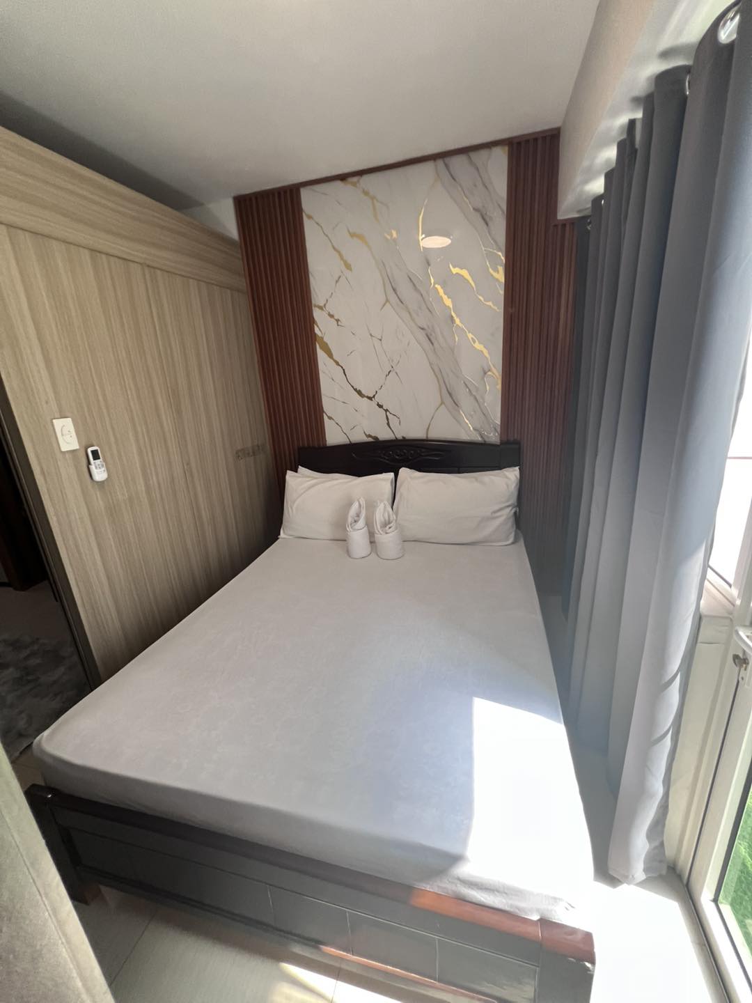 SMDC CONDO near Mall of Asia Facebook ad: Shore and Shell Residences