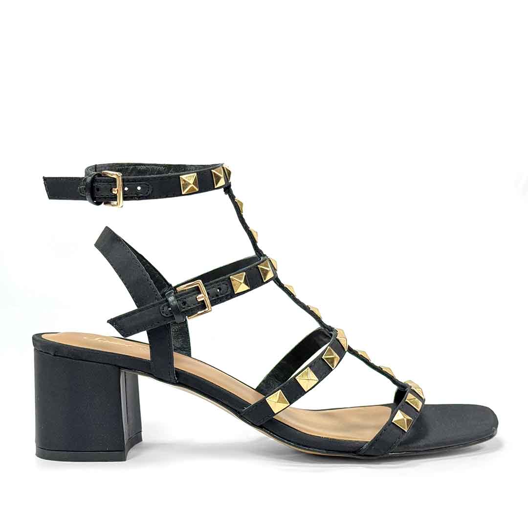 Saint G Facebook ad: End Of Season Sale is LIVE, UPTO 50%…