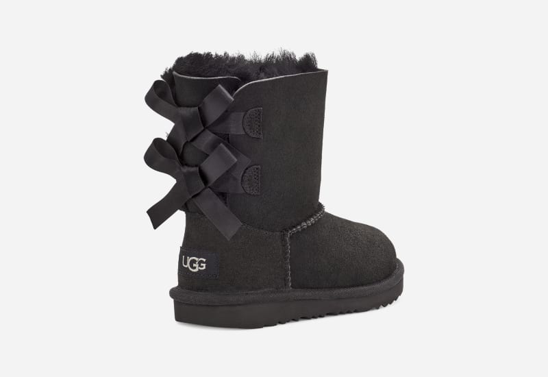 UGG Facebook ad