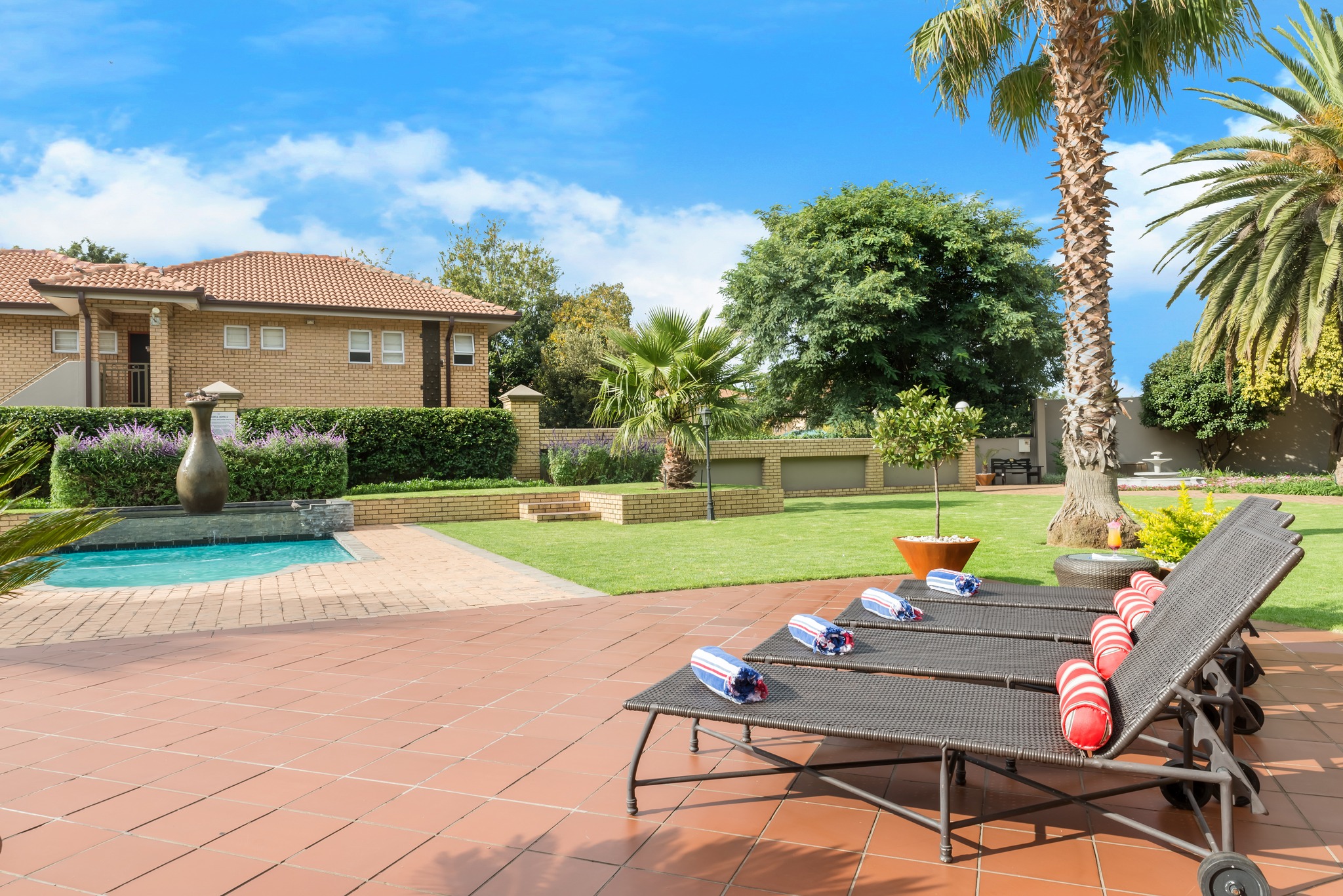 ANEW Hotel Witbank Facebook ad: Business travel has never felt this comfortable!