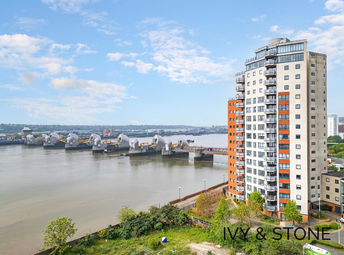 Ivy & Stone Estate Agents Facebook ad: 𝗟𝗼𝗼𝗸𝗶𝗻𝗴 𝗳𝗼𝗿 𝘆𝗼𝘂𝗿 𝗻𝗲𝘅𝘁 𝗵𝗼𝗺𝗲?