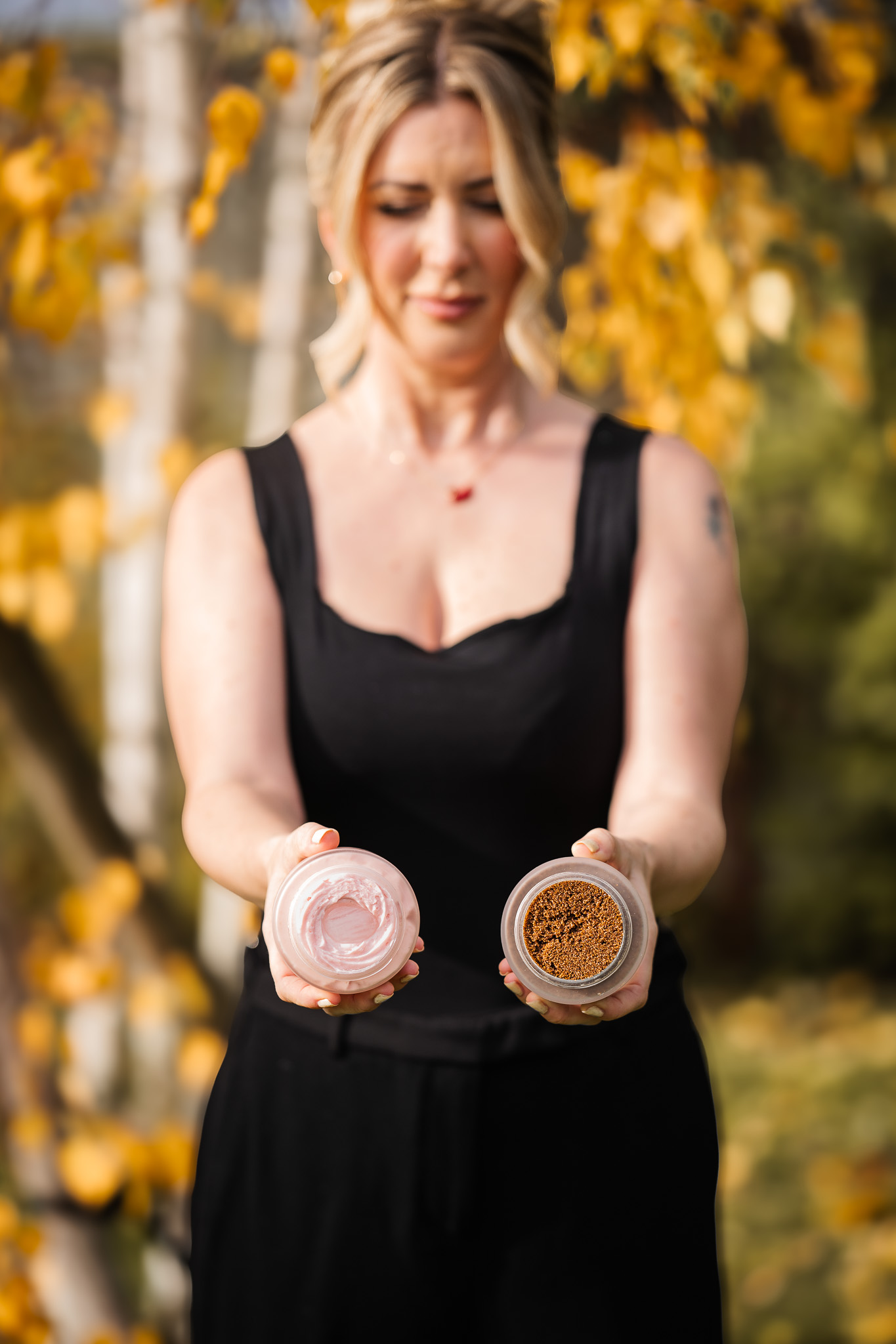 Zoe Bee Beauty Facebook ad: Online Today Only - While Stock Lasts