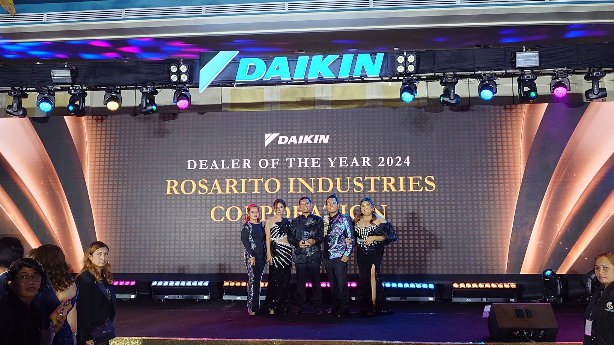 Daikin Airconditioning Paranaque by Rosarito Industries Facebook ad: Top 1 - VRV Dealer (NCR)