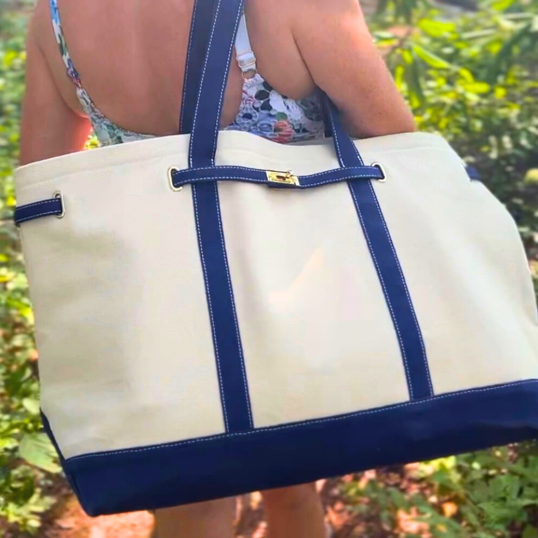 Crown & Coastal Facebook ad: Charleston Large Carryall Tote
