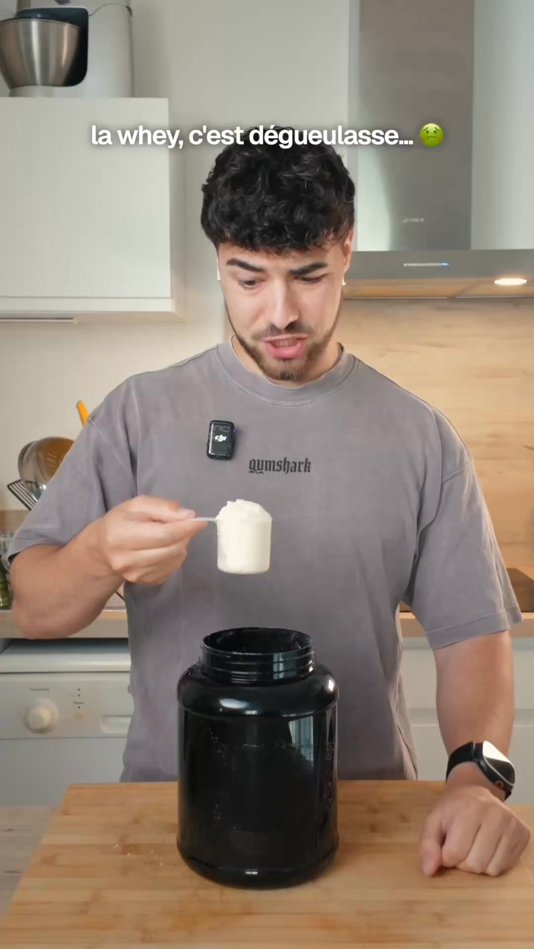 Pierre Lgd Facebook ad: La Whey sans les additifs bizarres!