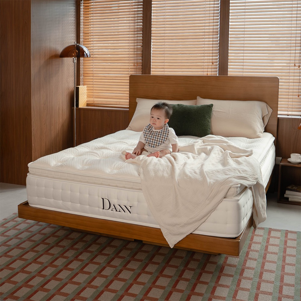 充個墊 Dann mattress Facebook ad: 好評賣到爆的【充個墊懸浮實木床架】