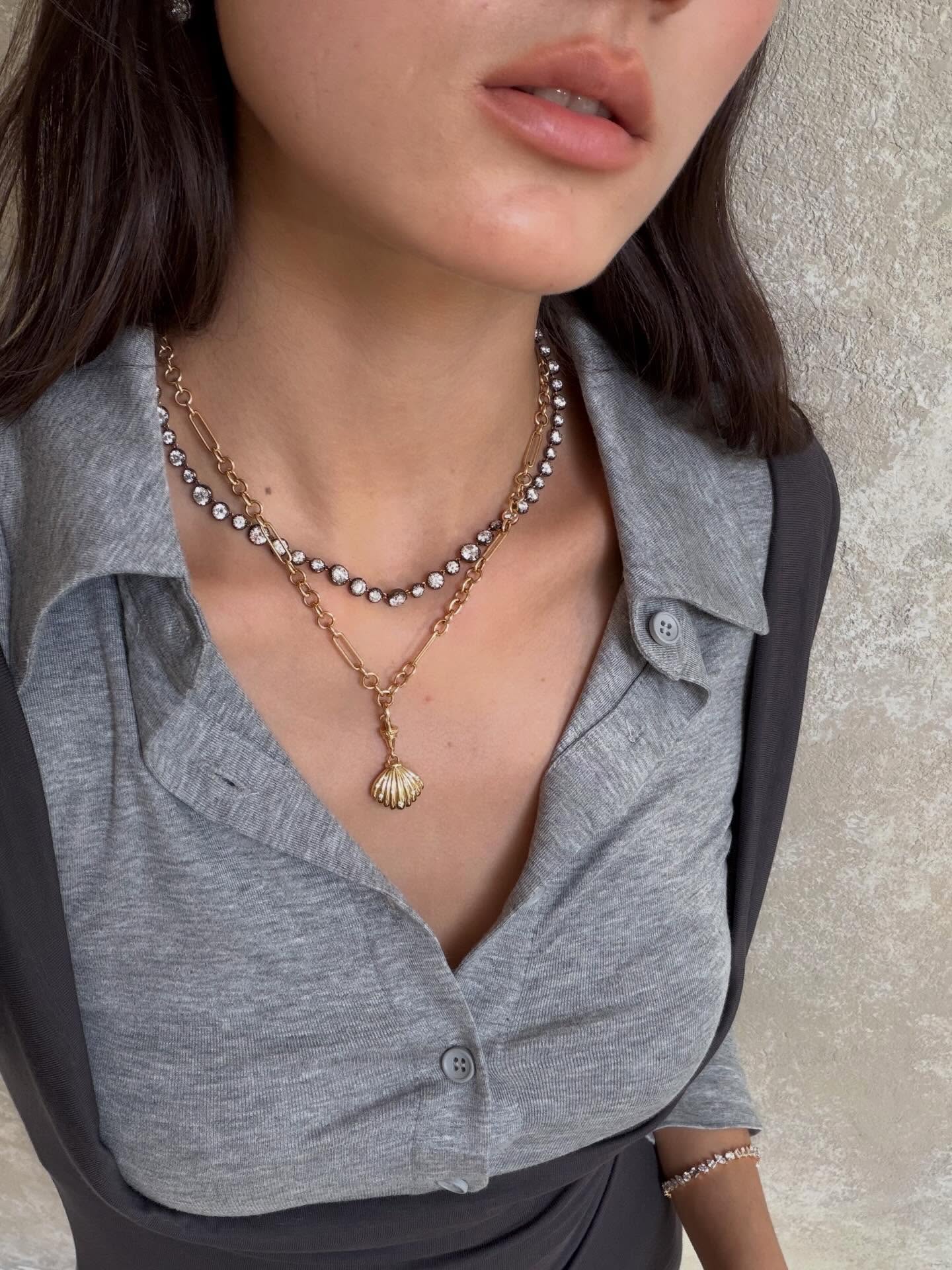 Geo Jewelry HK Limited Facebook ad from Jan 12, 2026