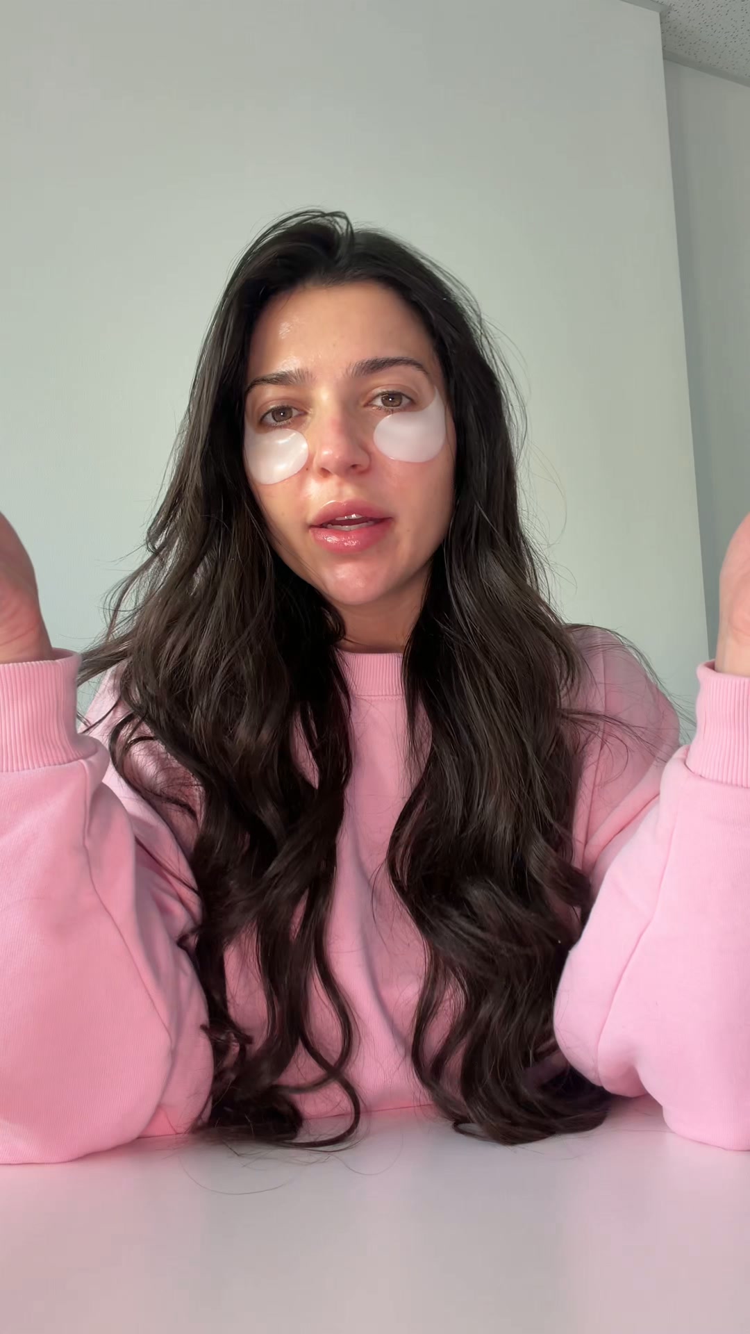 Nurse Renee Facebook ad: Puffy Eyes Look Brighter in 20 Minutes