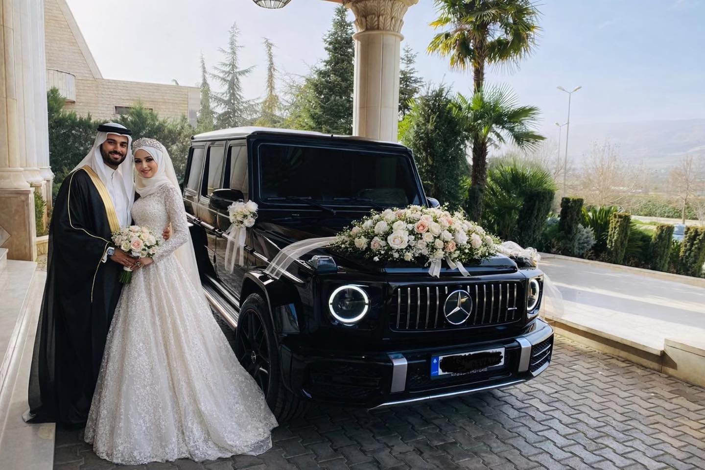 Royal Wedding Cars Facebook ad: Arrive in style.