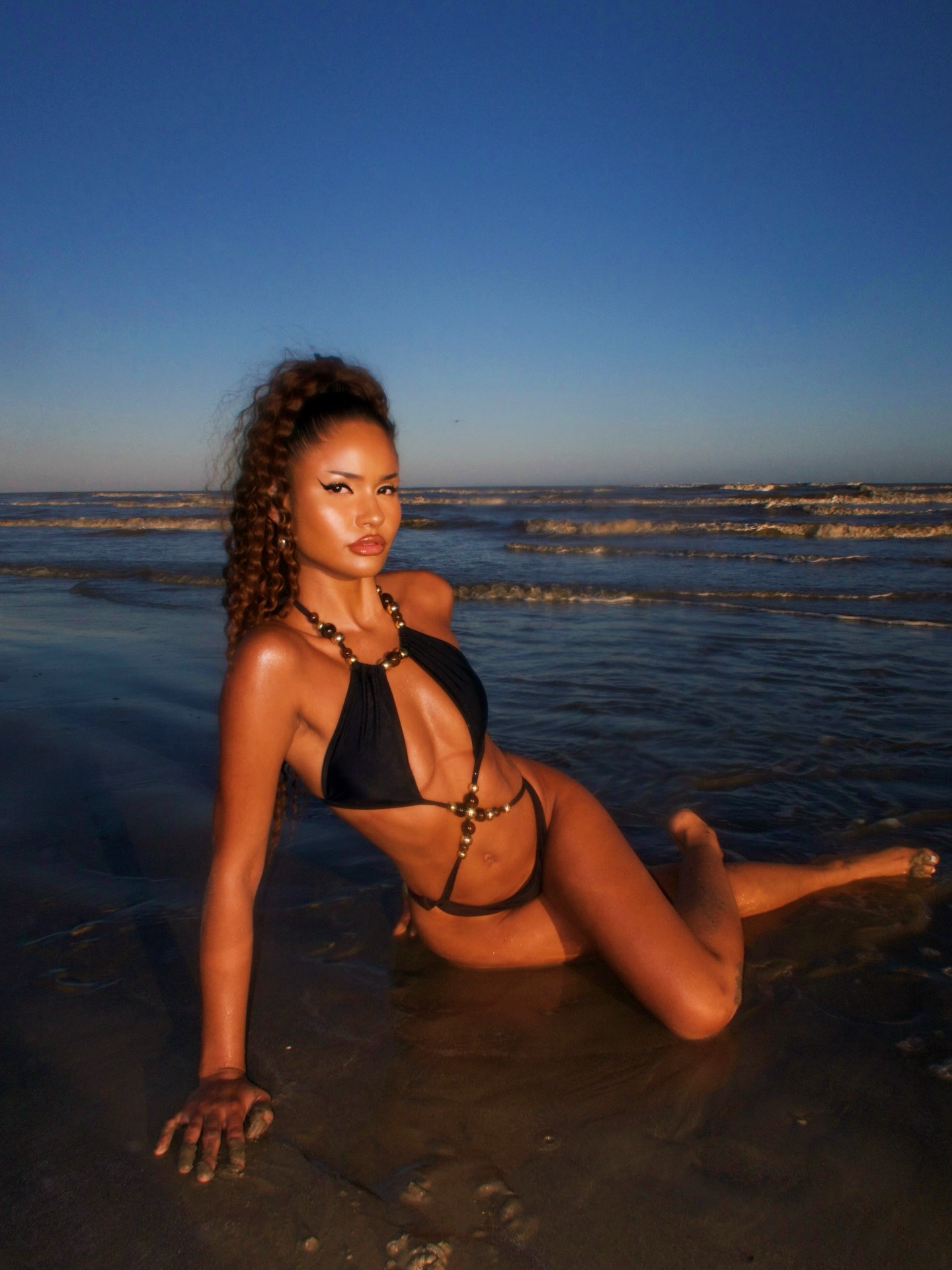 Fashion Nova Facebook ad